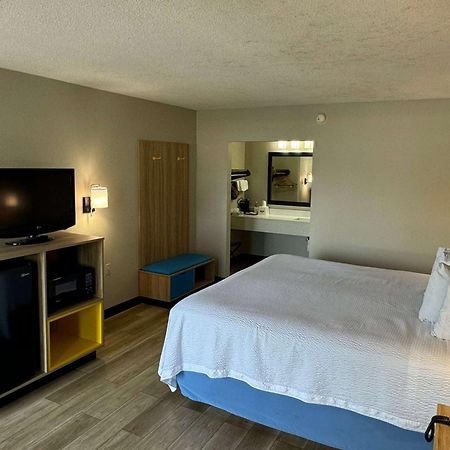 Days Inn By Wyndham Crystal River Eksteriør bilde