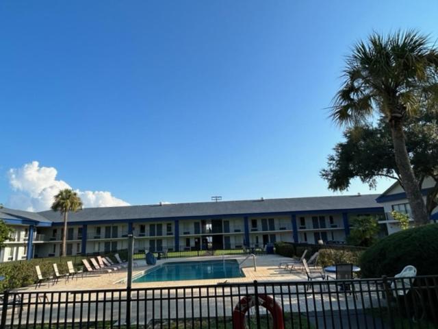 Days Inn By Wyndham Crystal River Eksteriør bilde