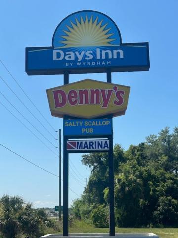 Days Inn By Wyndham Crystal River Eksteriør bilde
