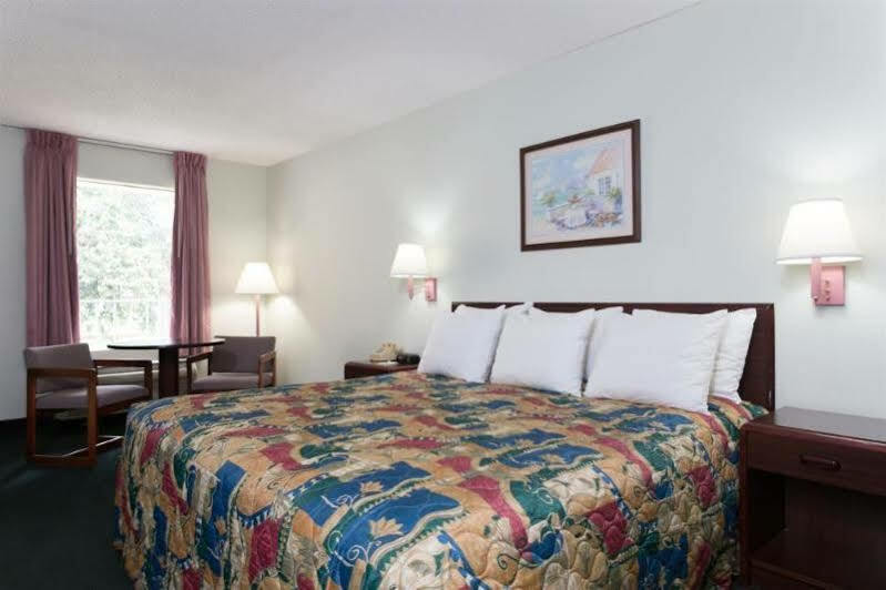 Days Inn By Wyndham Crystal River Eksteriør bilde